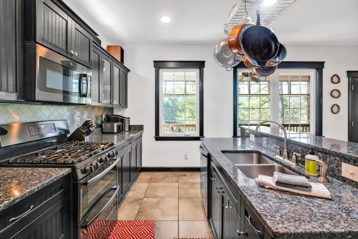 Heated Private Pool, Pond Views, Fishing, Mins To Carolina Beach Wilmington Exterior photo